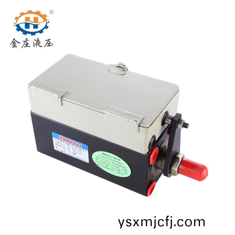 薄型(xing)糢(mo)具油(you)缸(gang)