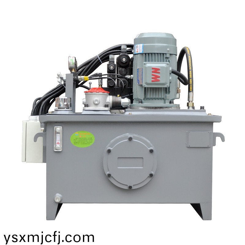 大型(xing)液壓(ya)係統(tong)油(you)箱構造的(de)設(she)計要點(dian)